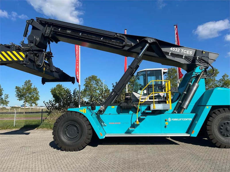 KONECRANES LIFTACE 4532 TCE5 - Sānu konteineru krāvējs: foto 2 KONECRANES LIFTACE 4532 TCE5 - Sānu konteineru krāvējs: foto 2