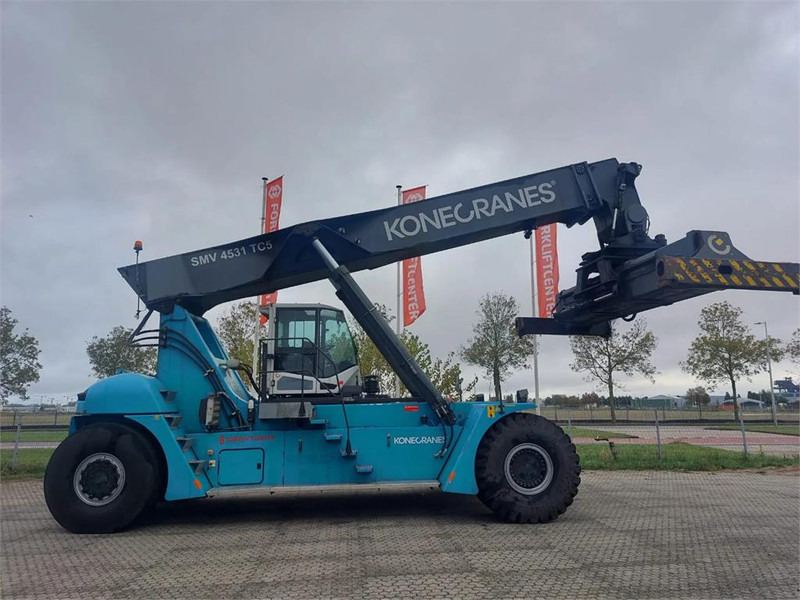 KONECRANES SMV 4531 TC5 - Sānu konteineru krāvējs: foto 1 KONECRANES SMV 4531 TC5 - Sānu konteineru krāvējs: foto 1