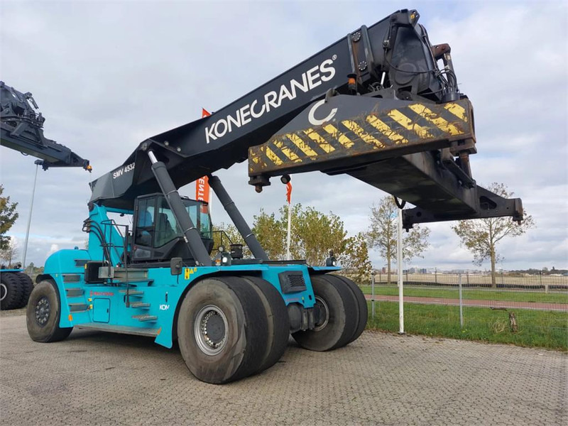 KONECRANES SMV 4532 TC5 - Sānu konteineru krāvējs: foto 3 KONECRANES SMV 4532 TC5 - Sānu konteineru krāvējs: foto 3