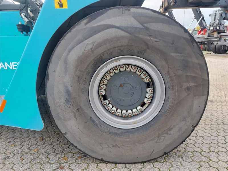 Sānu konteineru krāvējs KONECRANES SMV 4532 TC5: foto 14
