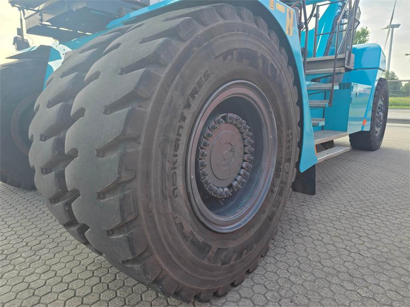 Sānu konteineru krāvējs KONECRANES SMV 4535 TB5: foto 15