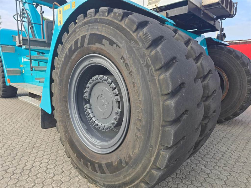 Sānu konteineru krāvējs KONECRANES SMV 4535 TB5: foto 14