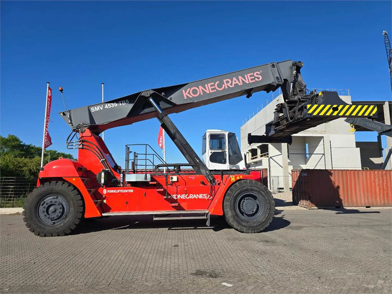 KONECRANES SMV 4535 TB5 - Sānu konteineru krāvējs: foto 1 KONECRANES SMV 4535 TB5 - Sānu konteineru krāvējs: foto 1