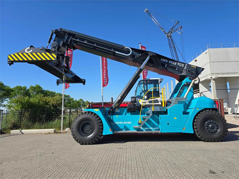 KONECRANES SMV 4632 TC5 - Sānu konteineru krāvējs: foto 2 KONECRANES SMV 4632 TC5 - Sānu konteineru krāvējs: foto 2