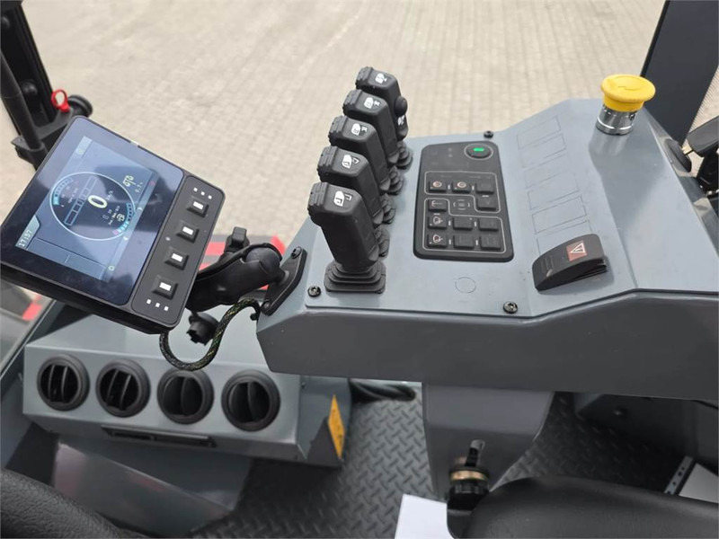 Dīzeļiekrāvējs Kalmar DCG160-12T: foto 11 Dīzeļiekrāvējs Kalmar DCG160-12T: foto 11