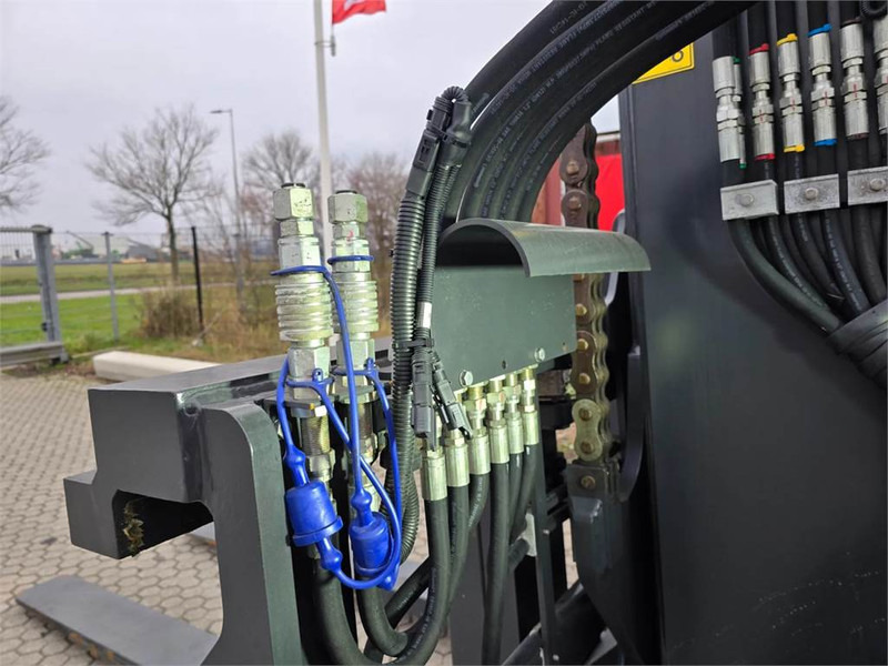 Dīzeļiekrāvējs Kalmar DCG160-12T: foto 10 Dīzeļiekrāvējs Kalmar DCG160-12T: foto 10