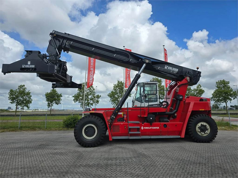 Kalmar DRU450-62S5 - Sānu konteineru krāvējs: foto 2 Kalmar DRU450-62S5 - Sānu konteineru krāvējs: foto 2
