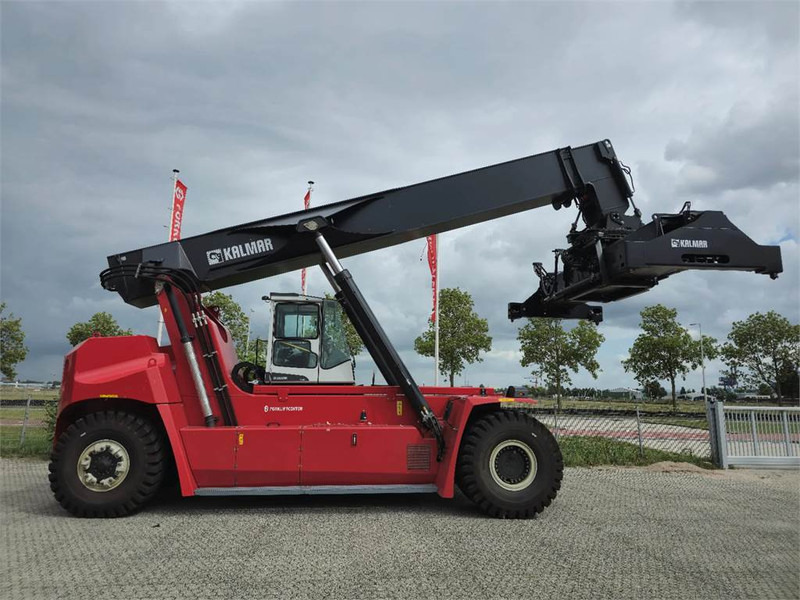 Kalmar DRU450-62S5 - Sānu konteineru krāvējs: foto 1 Kalmar DRU450-62S5 - Sānu konteineru krāvējs: foto 1
