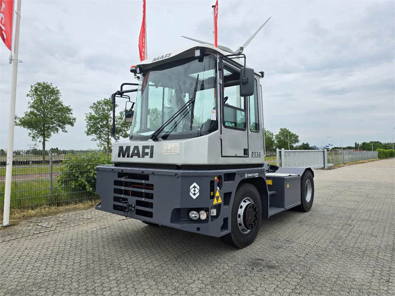 Mafi R336 4x4 - Termināļa traktors: foto 2 Mafi R336 4x4 - Termināļa traktors: foto 2