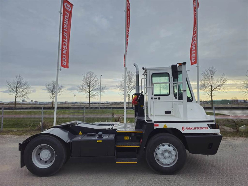 Terberg YT220 - Termināļa traktors: foto 3 Terberg YT220 - Termināļa traktors: foto 3