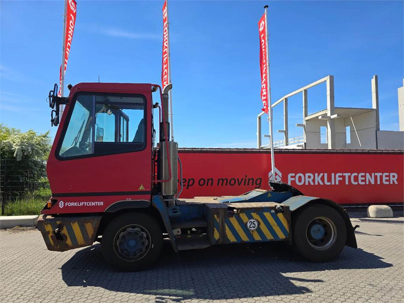 Terberg YT222 - Termināļa traktors: foto 4 Terberg YT222 - Termināļa traktors: foto 4