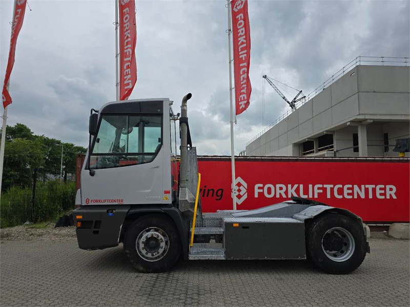 Terberg YT223 - Termināļa traktors: foto 4 Terberg YT223 - Termināļa traktors: foto 4