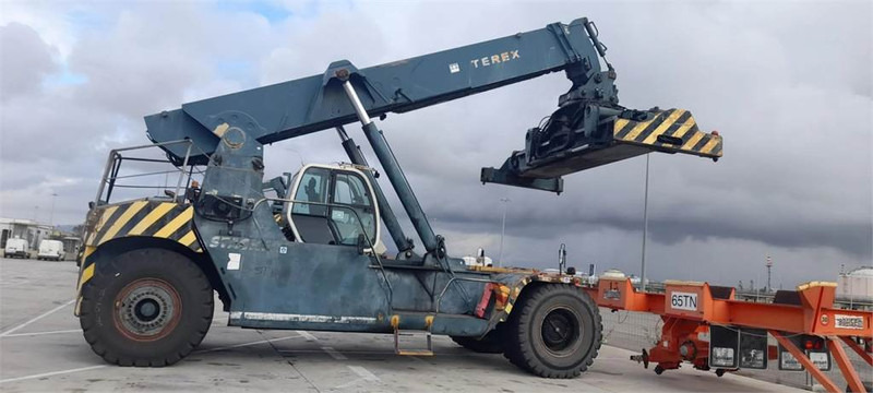 Terex TFC 45L - Sānu konteineru krāvējs: foto 4 Terex TFC 45L - Sānu konteineru krāvējs: foto 4