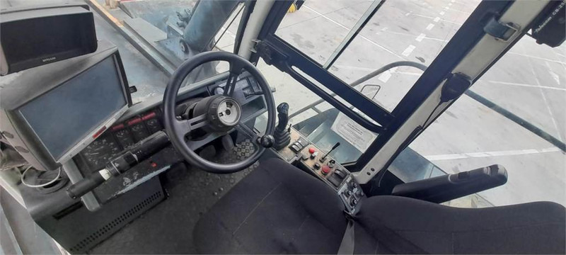 Terex TFC 45L - Sānu konteineru krāvējs: foto 3 Terex TFC 45L - Sānu konteineru krāvējs: foto 3