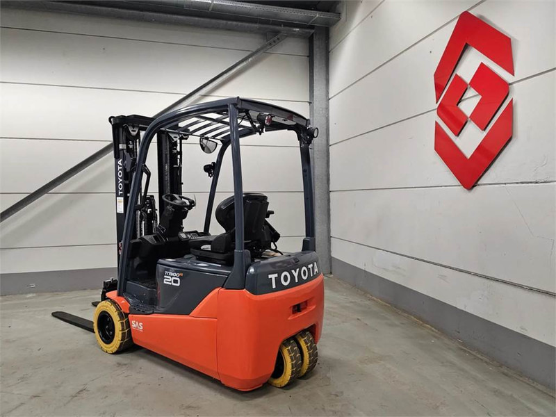 Toyota 8FBE20T līzingu Toyota 8FBE20T: foto 7 Toyota 8FBE20T līzingu Toyota 8FBE20T: foto 7