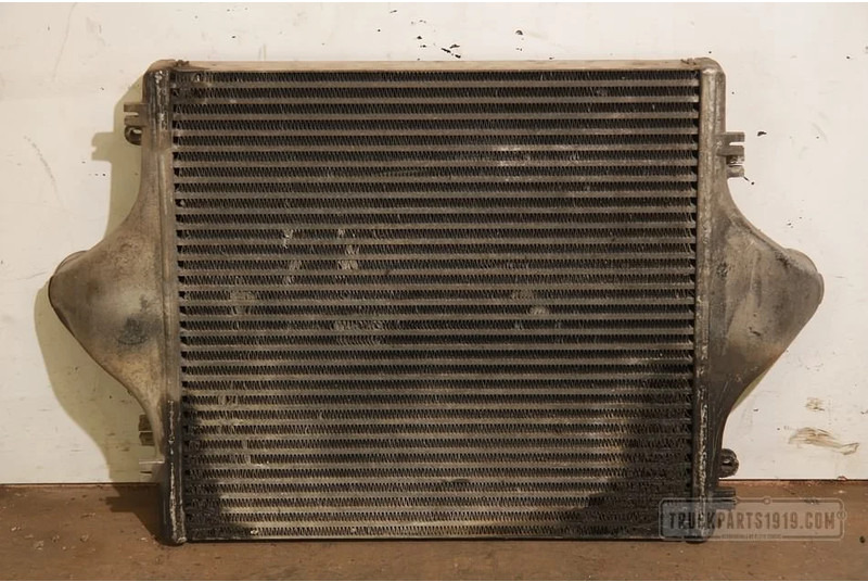 Behr HELLA SERVICE Cooling System Interkoeler MAN - Radiators - Kravas automašīna: foto 2 Behr HELLA SERVICE Cooling System Interkoeler MAN - Radiators - Kravas automašīna: foto 2