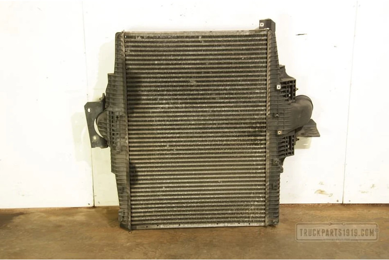 Behr HELLA SERVICE Cooling System Interkoeler MERCEDES-BENZ AXOR - Radiators - Kravas automašīna: foto 2 Behr HELLA SERVICE Cooling System Interkoeler MERCEDES-BENZ AXOR - Radiators - Kravas automašīna: foto 2