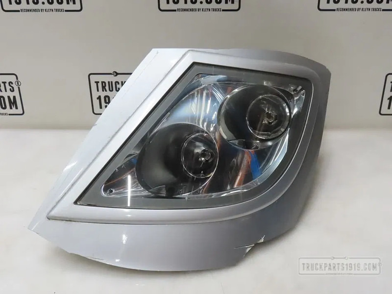 DAF 1784822 Lighting Skylight Li. - Miglas lukturis - Kravas automašīna: foto 1 DAF 1784822 Lighting Skylight Li. - Miglas lukturis - Kravas automašīna: foto 1