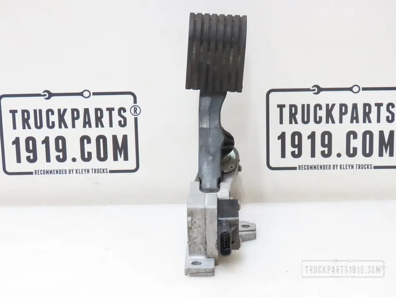 DAF 1943224 Gaspedaal DAF - Mērinstrumentu panelis - Kravas automašīna: foto 1 DAF 1943224 Gaspedaal DAF - Mērinstrumentu panelis - Kravas automašīna: foto 1