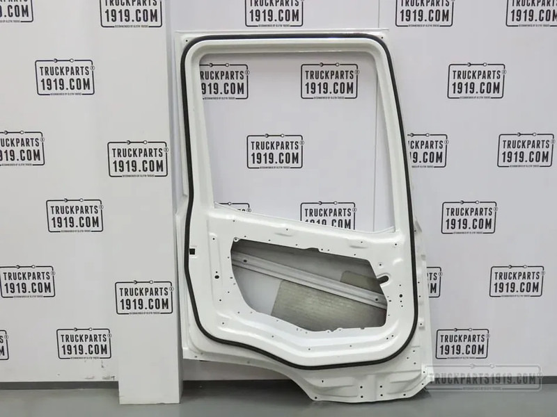 DAF 2197011 Portier DAF XG Links - Virsbūve un ārpuse - Kravas automašīna: foto 2 DAF 2197011 Portier DAF XG Links - Virsbūve un ārpuse - Kravas automašīna: foto 2