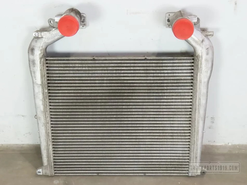MAN Cooling System Interkoeler - Radiators - Kravas automašīna: foto 1 MAN Cooling System Interkoeler - Radiators - Kravas automašīna: foto 1