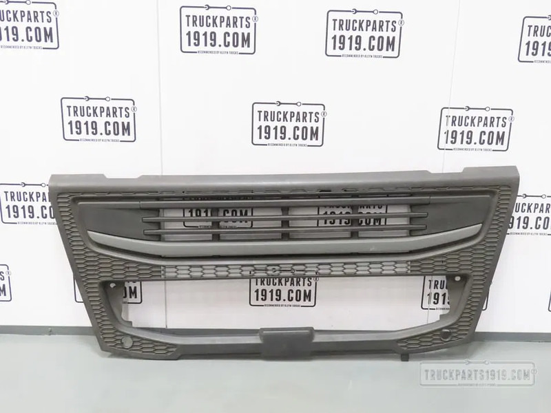 Volvo 82404944 Ondergrille - Radiatora reste - Kravas automašīna: foto 1 Volvo 82404944 Ondergrille - Radiatora reste - Kravas automašīna: foto 1