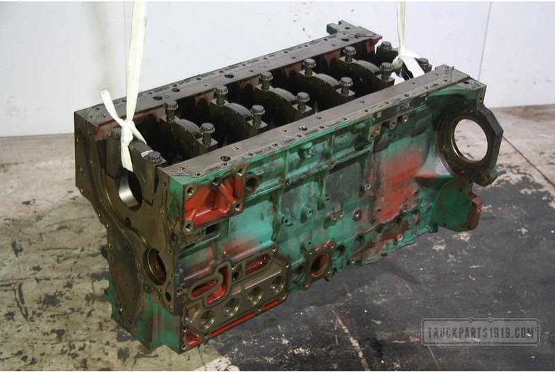 Volvo Engines & Parts Cilinderblok D7E - Cilindru bloks - Kravas automašīna: foto 2 Volvo Engines & Parts Cilinderblok D7E - Cilindru bloks - Kravas automašīna: foto 2