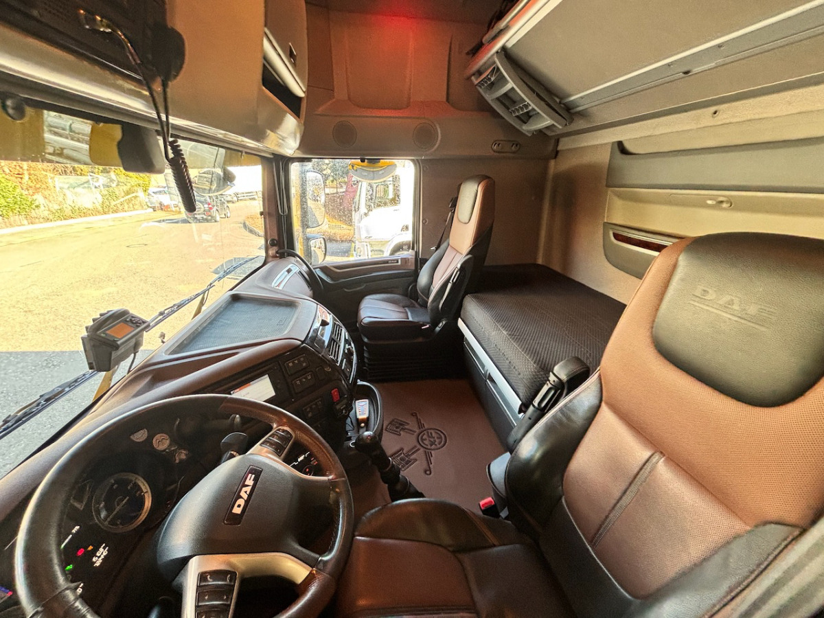 DAF FAN XF 530 LD Jumbo - Kravas automašīna ar tentu: foto 5 DAF FAN XF 530 LD Jumbo - Kravas automašīna ar tentu: foto 5