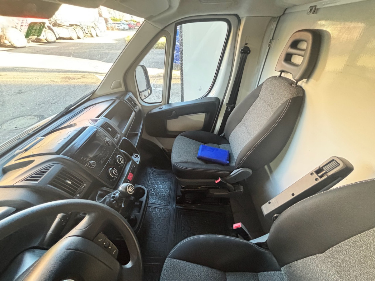 FIAT Ducato 2.3MJ - Komercauto refrižerators: foto 5 FIAT Ducato 2.3MJ - Komercauto refrižerators: foto 5