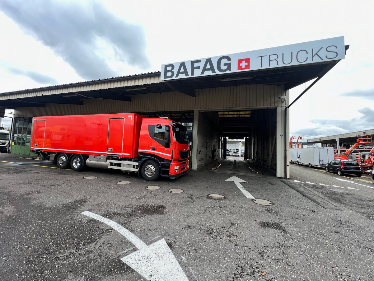 IVECO 260S42 Stralis - Kravas automašīna ar slēgto virsbūvi: foto 2 IVECO 260S42 Stralis - Kravas automašīna ar slēgto virsbūvi: foto 2