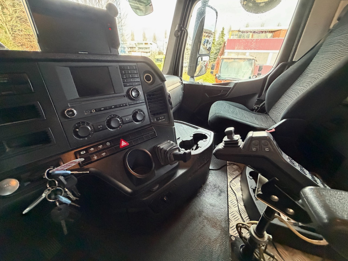 MERCEDES Arocs 3243 - Pacēlājs ar āķi: foto 5 MERCEDES Arocs 3243 - Pacēlājs ar āķi: foto 5