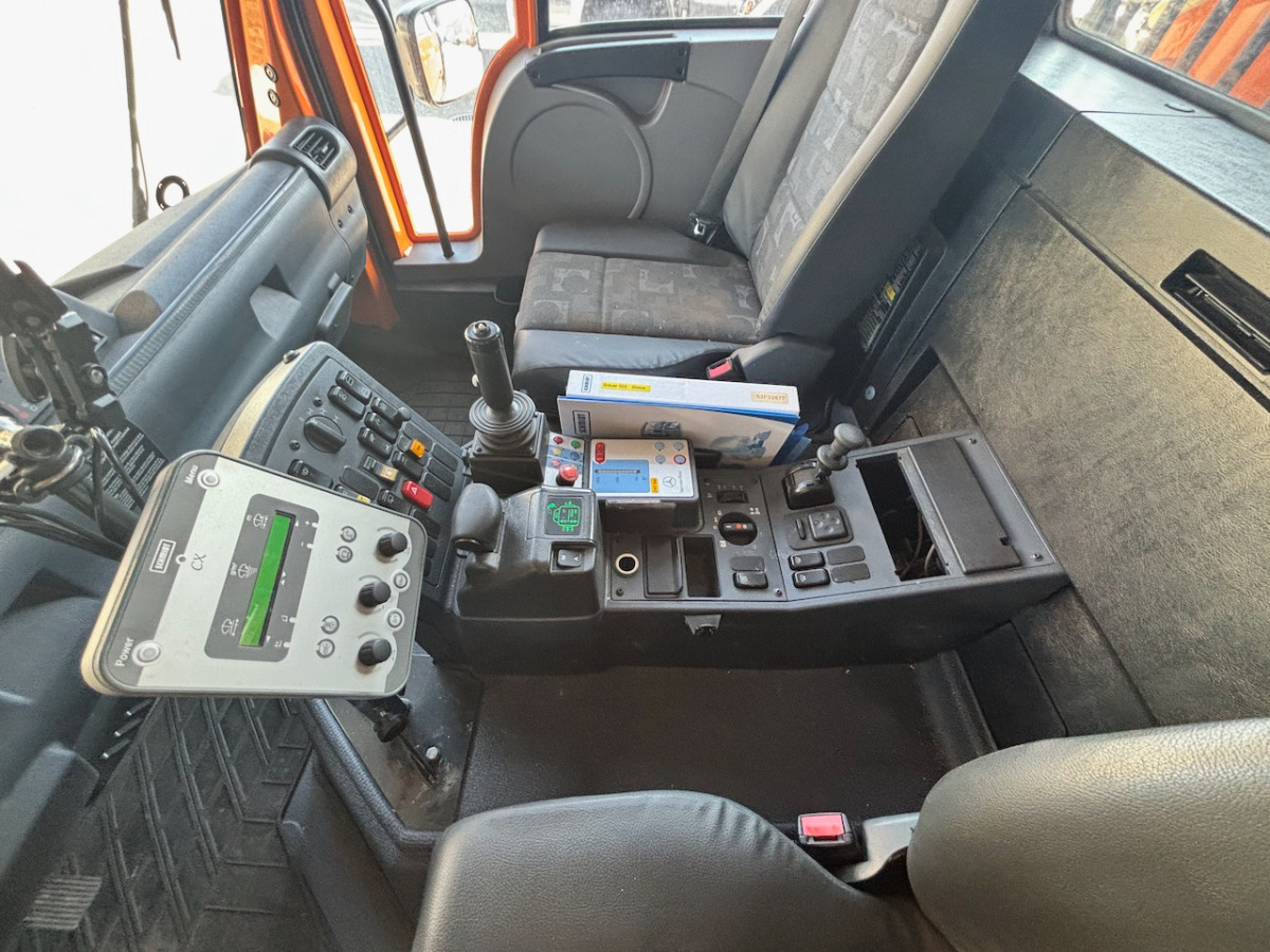 Kravas automašīna pašizgāzējs UNIMOG U400: foto 7
