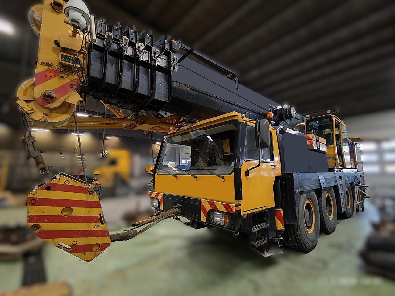 Liebherr LTM 1090/2 - Autoceltnis: foto 1 Liebherr LTM 1090/2 - Autoceltnis: foto 1
