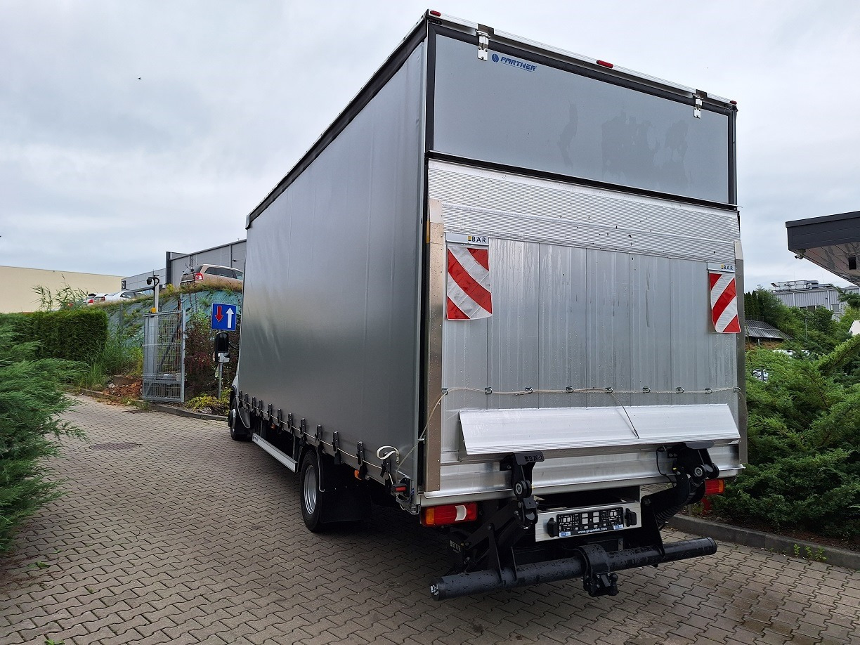 Iveco Daily 70C18A8 Backsleeper  BÄR - Furgons ar tentu: foto 2 Iveco Daily 70C18A8 Backsleeper  BÄR - Furgons ar tentu: foto 2