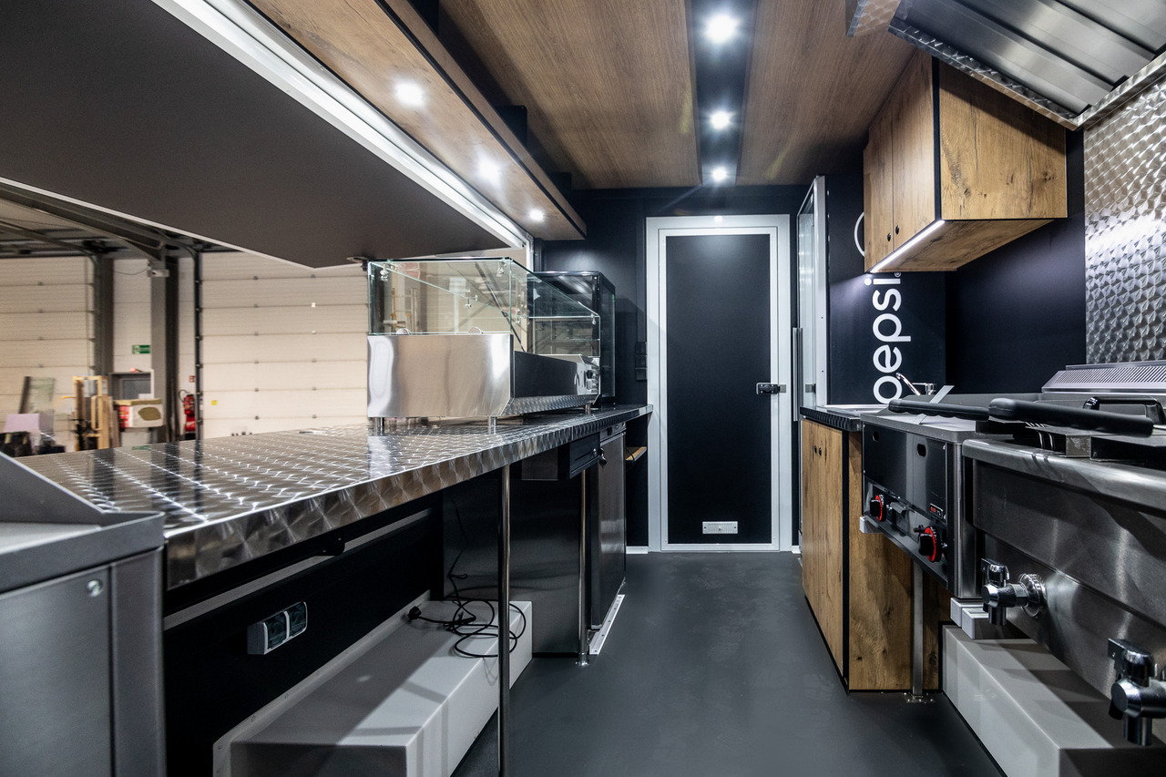 MAN TGE 3.180 Foodtruck Sofort verfügbar līzingu MAN TGE 3.180 Foodtruck Sofort verfügbar: foto 11