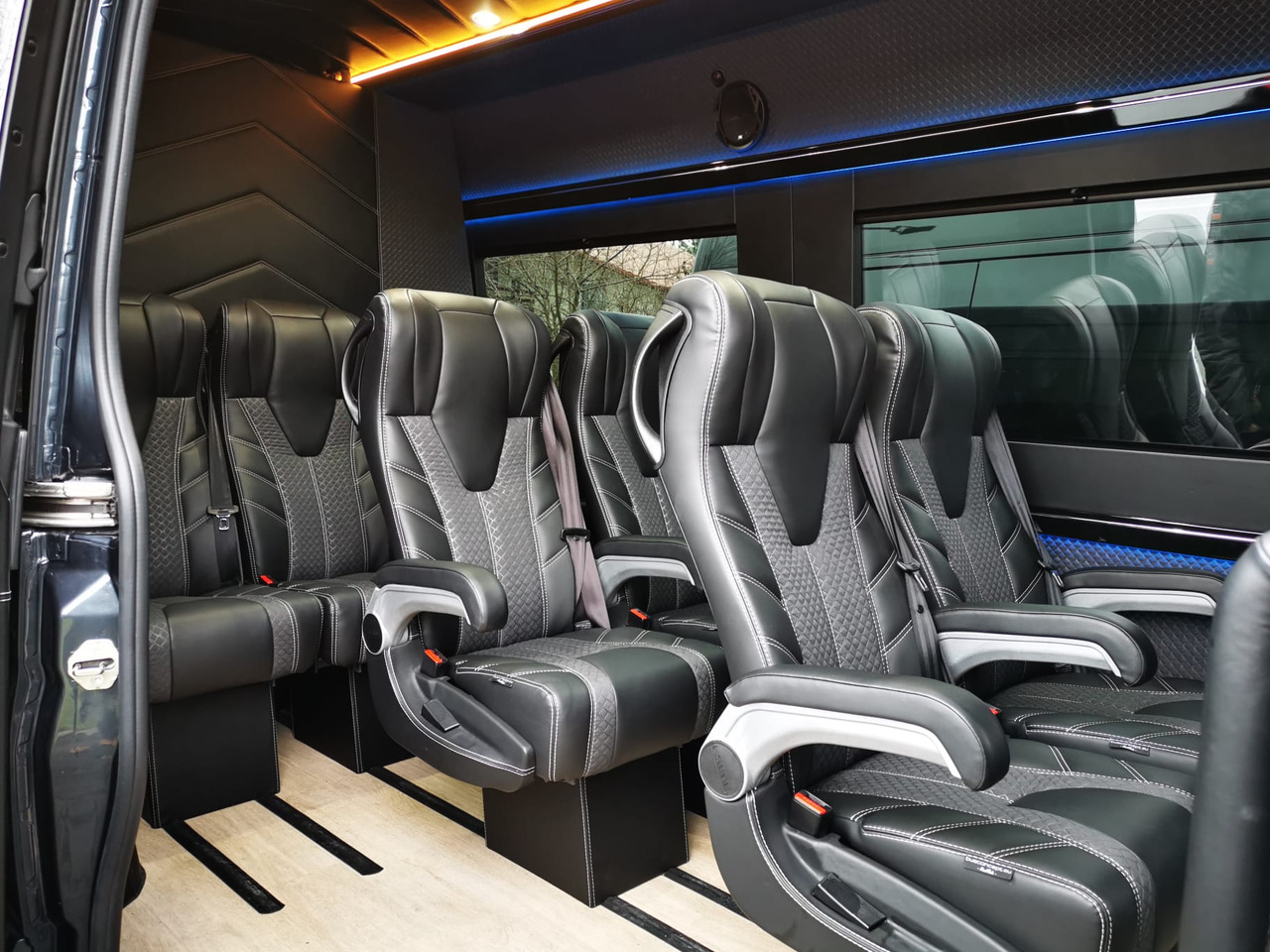 Mercedes Sprinter 319 9 Sitzer L2H1 - Pasažieru furgons, Kravas-pasažieru furgons: foto 5 Mercedes Sprinter 319 9 Sitzer L2H1 - Pasažieru furgons, Kravas-pasažieru furgons: foto 5