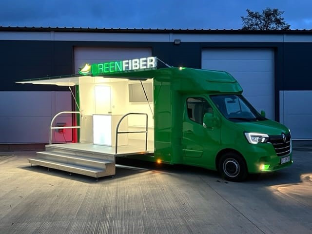 Renault Master 165 Messefahrzeug - Tirdzniecības kravas automašīna: foto 2 Renault Master 165 Messefahrzeug - Tirdzniecības kravas automašīna: foto 2