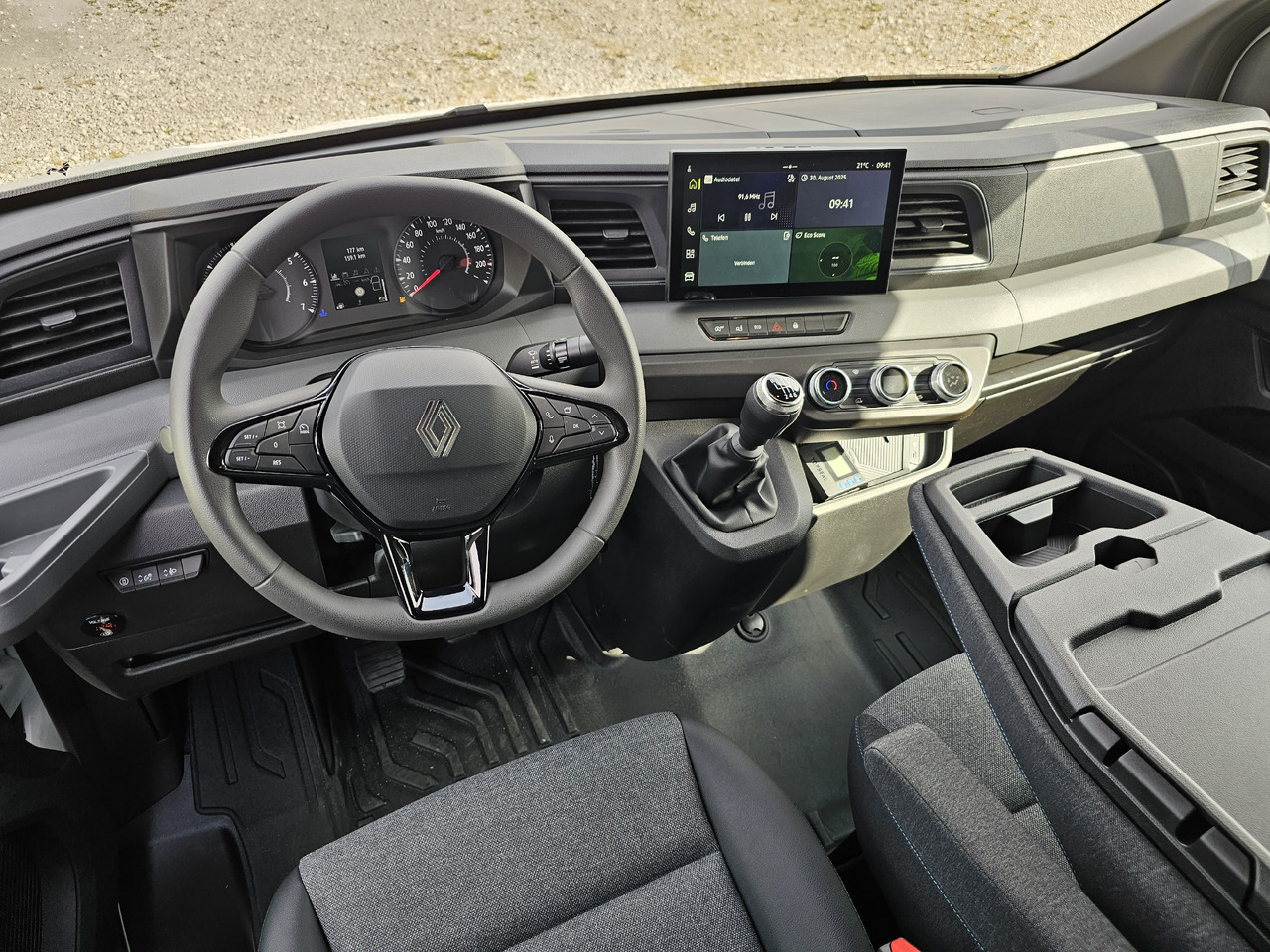 Renault Master 170 8PAL Schlafkabine Webasto - Furgons ar tentu: foto 5 Renault Master 170 8PAL Schlafkabine Webasto - Furgons ar tentu: foto 5