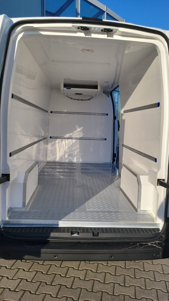 Renault Master 170 L3H2 Kühlkasten 220V Standkühlung - Komercauto refrižerators: foto 3 Renault Master 170 L3H2 Kühlkasten 220V Standkühlung - Komercauto refrižerators: foto 3
