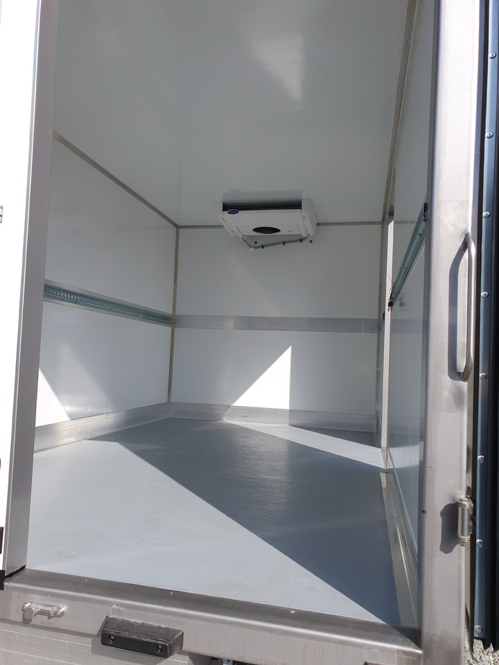 Renault Master Kühlkoffer O°/+20°C 230V Standkühlung - Komercauto refrižerators: foto 4 Renault Master Kühlkoffer O°/+20°C 230V Standkühlung - Komercauto refrižerators: foto 4