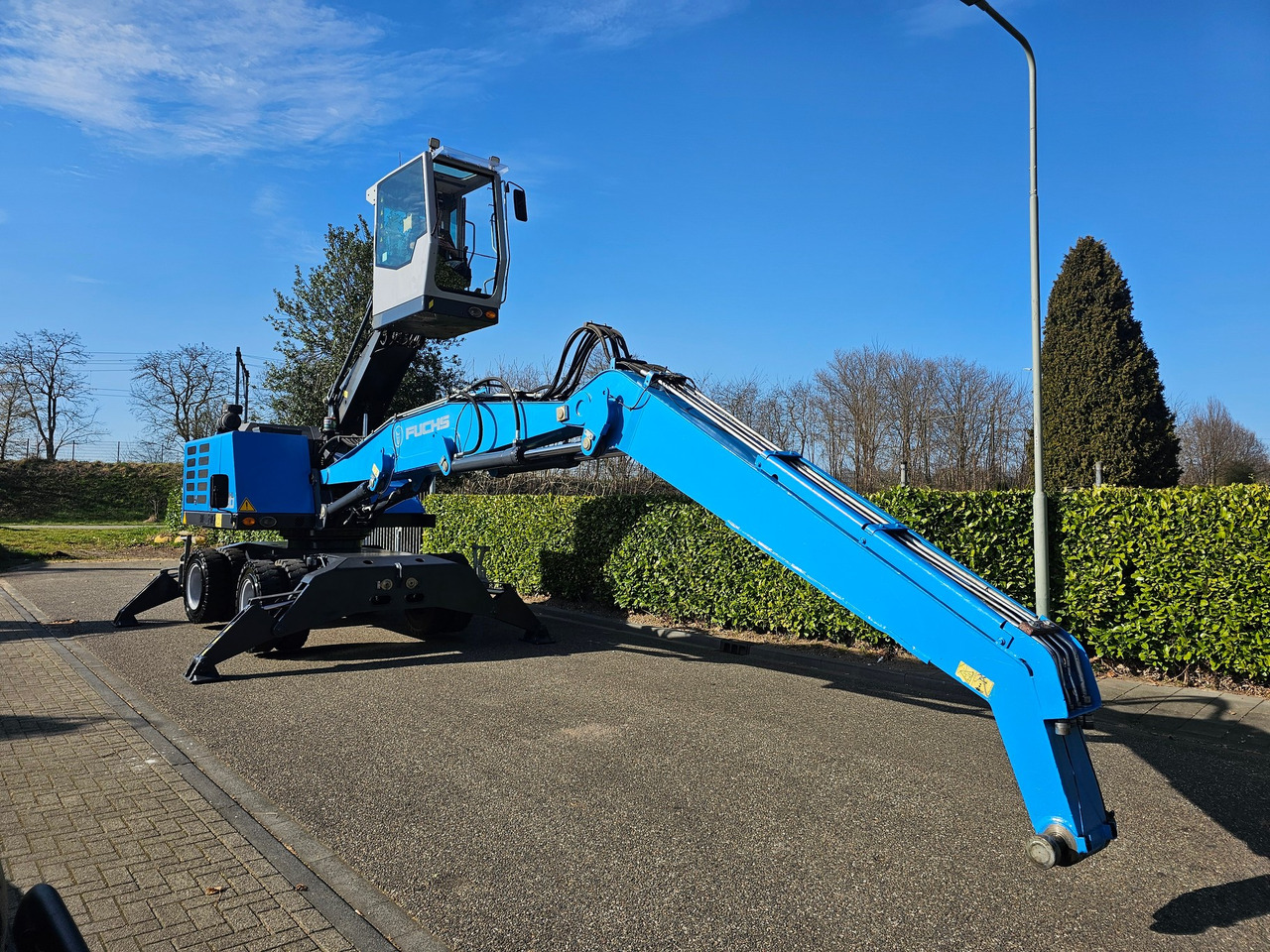 Fuchs MHL 320 With Multi Purpose Stick And Magnet System - Atkritumu iekrāvējs: foto 4 Fuchs MHL 320 With Multi Purpose Stick And Magnet System - Atkritumu iekrāvējs: foto 4