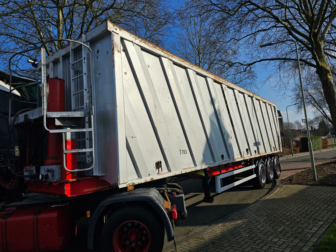 HK Trailer S42B Scraptipper 68 M3 - Puspiekabe pašizgāzējs: foto 5 HK Trailer S42B Scraptipper 68 M3 - Puspiekabe pašizgāzējs: foto 5