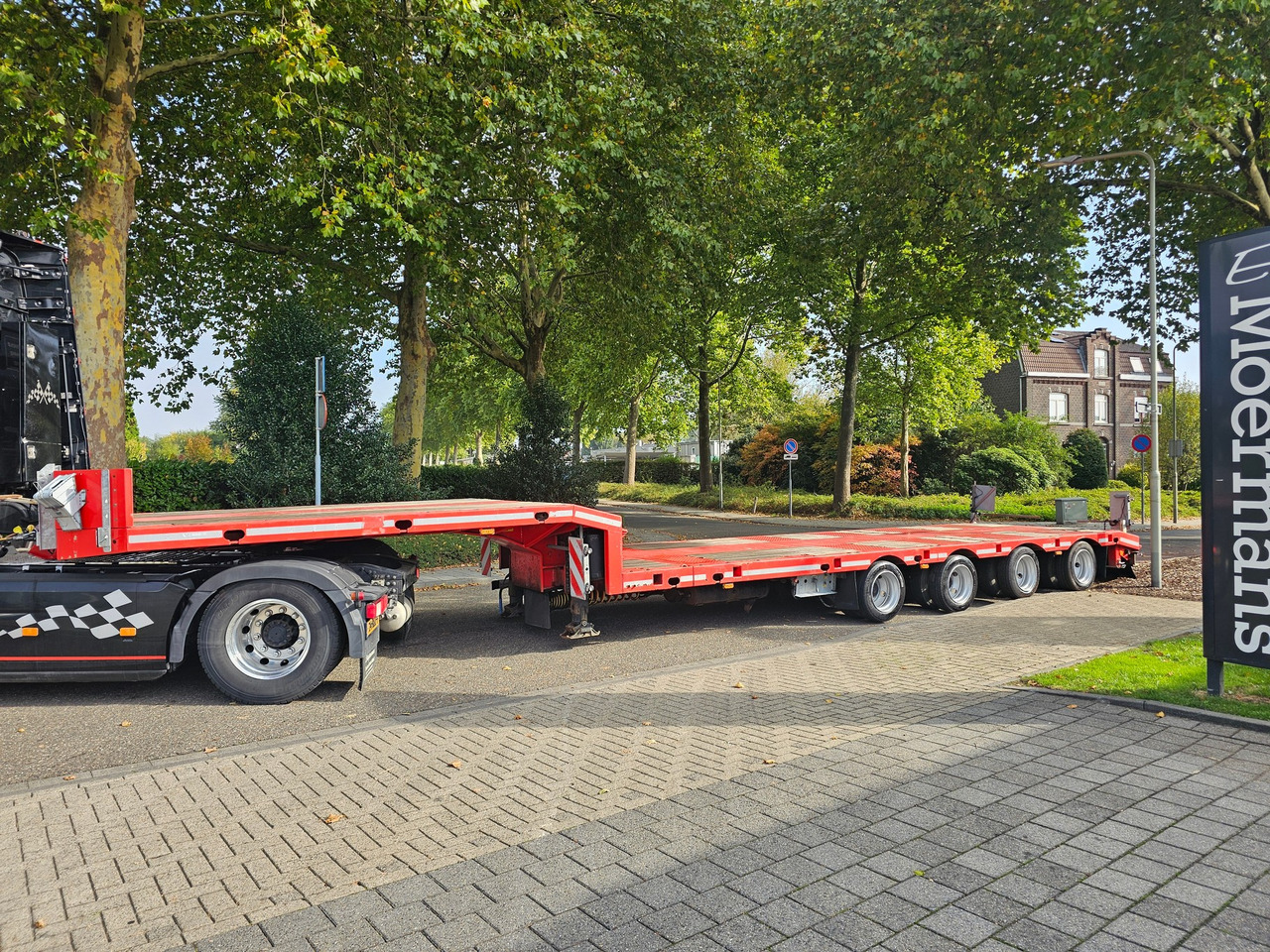 Kel-berg E50 S4 Telescopic - Puspiekabe zema profila platforma: foto 1 Kel-berg E50 S4 Telescopic - Puspiekabe zema profila platforma: foto 1