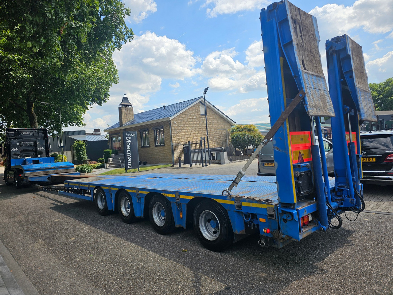 Puspiekabe zema profila platforma Nooteboom OSD-58-04V With Hydraulic Ramps: foto 11