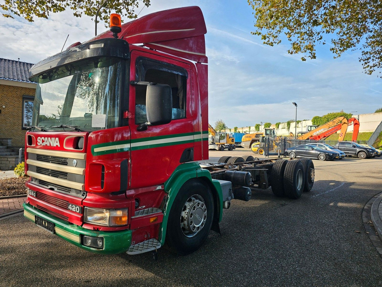 Scania P 124G 420 6x2*4 Fahrgestell - Šasija kravas automašīna: foto 3 Scania P 124G 420 6x2*4 Fahrgestell - Šasija kravas automašīna: foto 3