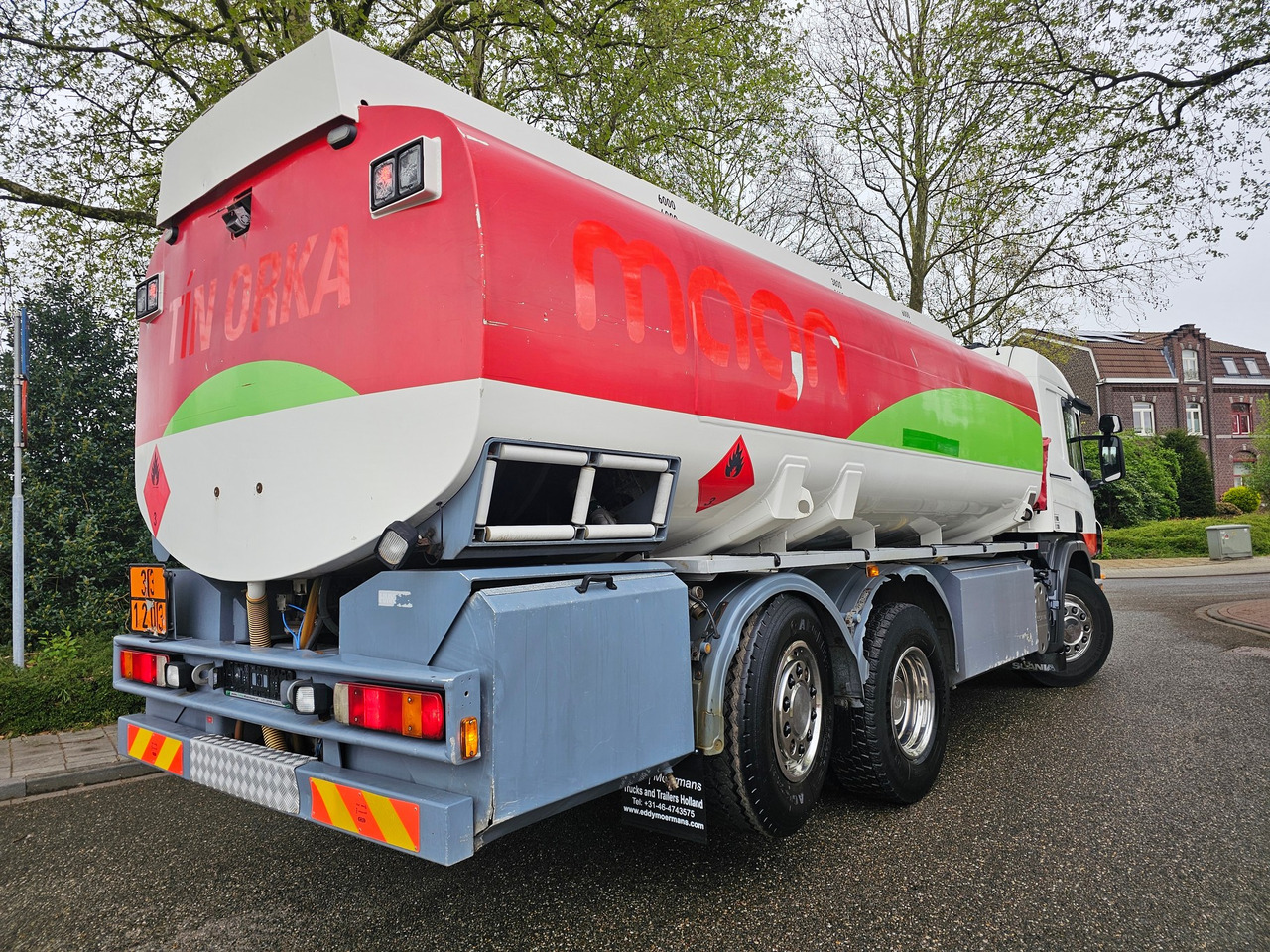 Scania P420 Cp 19 6x2*4 - Autocisterna: foto 4 Scania P420 Cp 19 6x2*4 - Autocisterna: foto 4