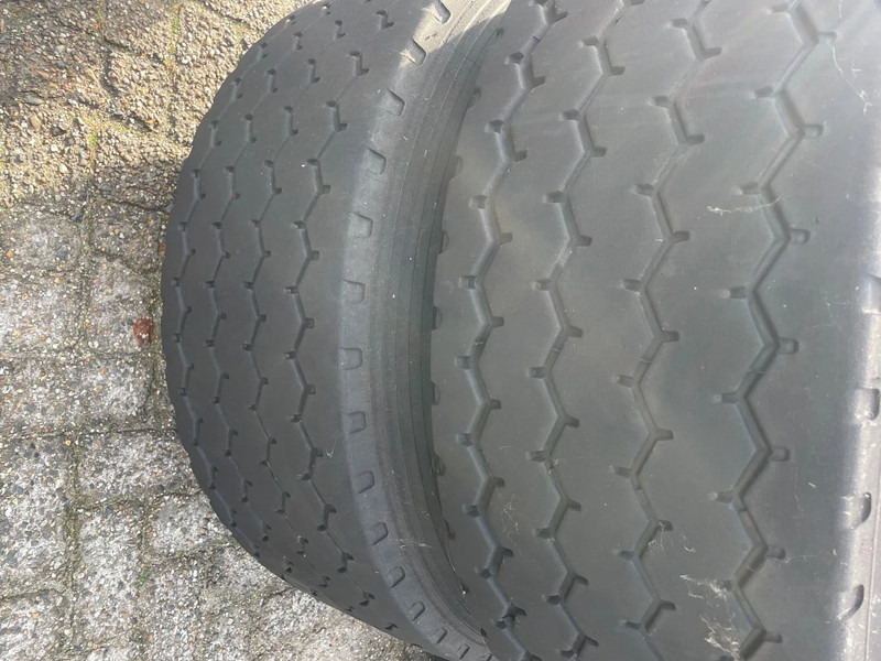 Hankook 425/65 R22,5 4 stuks LEAD - Riepa - Kravas automašīna: foto 5 Hankook 425/65 R22,5 4 stuks LEAD - Riepa - Kravas automašīna: foto 5