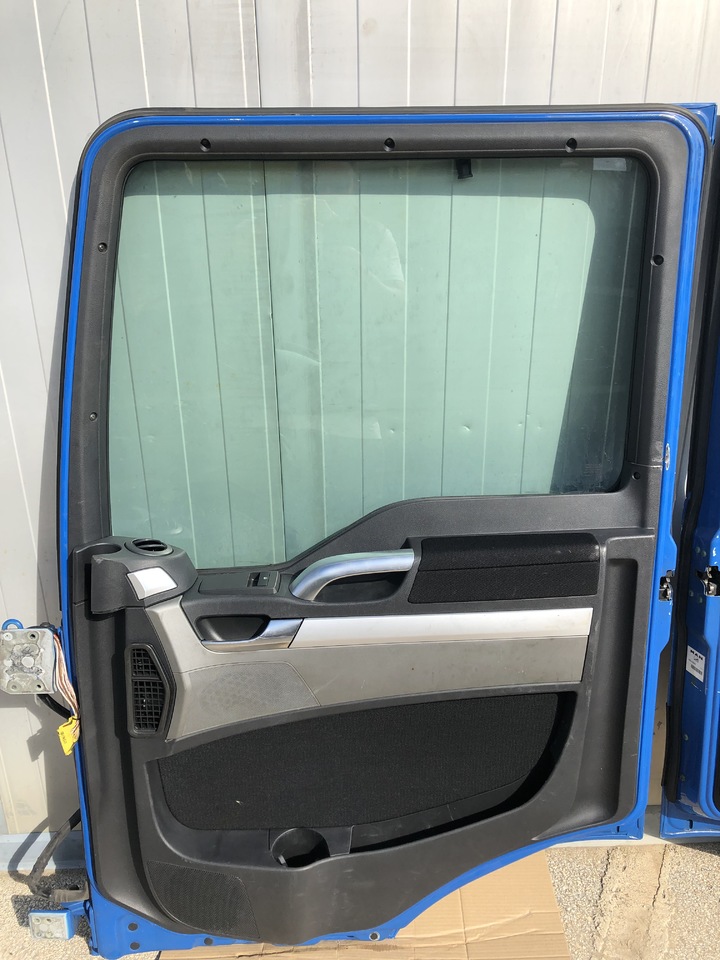DOORS MAN TGS COMPLETE - Durvis un rezerves daļas - Kravas automašīna: foto 5 DOORS MAN TGS COMPLETE - Durvis un rezerves daļas - Kravas automašīna: foto 5