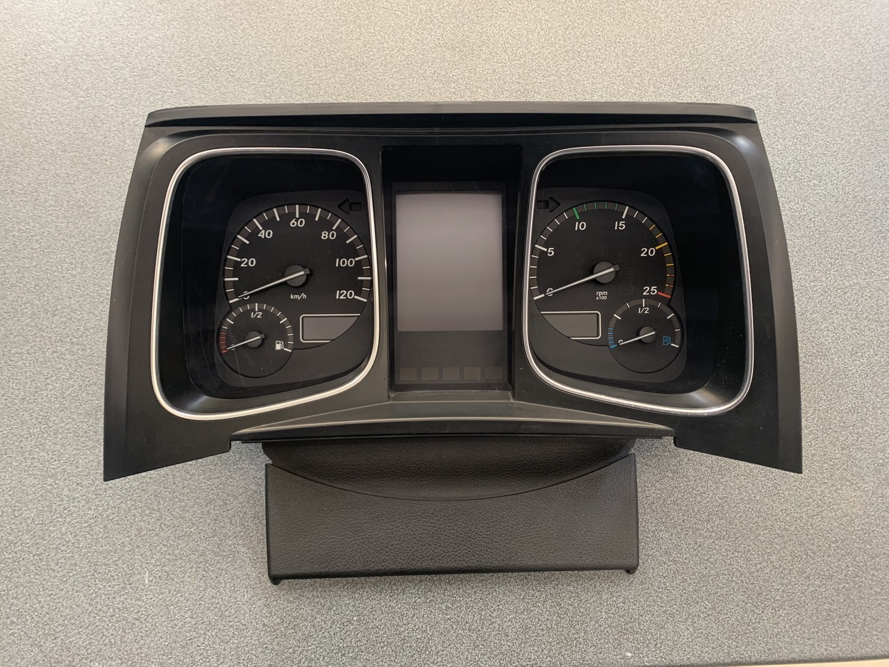 ELECTRONIC INSTRUMENT CLUSTER ACTROS MP4 - Tahogrāfs - Kravas automašīna: foto 1 ELECTRONIC INSTRUMENT CLUSTER ACTROS MP4 - Tahogrāfs - Kravas automašīna: foto 1