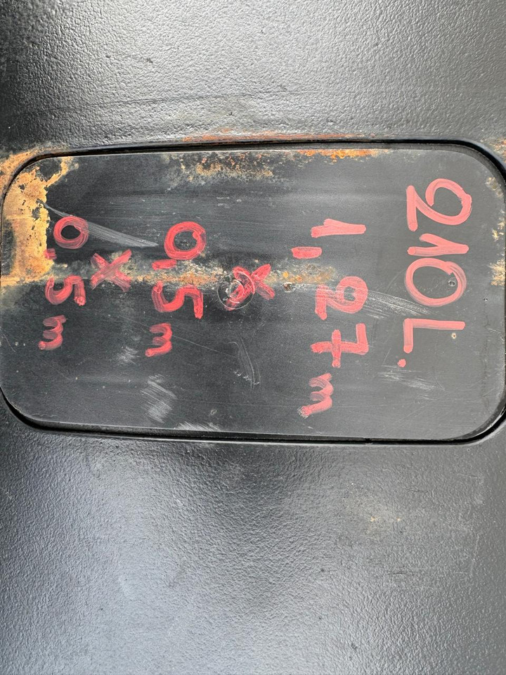 FUEL TANK MERCEDES AXOR - Degvielas tvertne: foto 4 FUEL TANK MERCEDES AXOR - Degvielas tvertne: foto 4